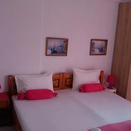 House Mantesos Appartement