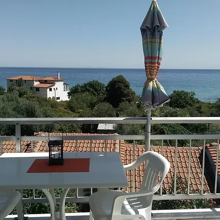 House Mantesos Appartement *