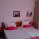 House Mantesos Appartamento