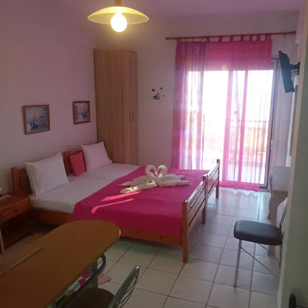 House Mantesos Koinira