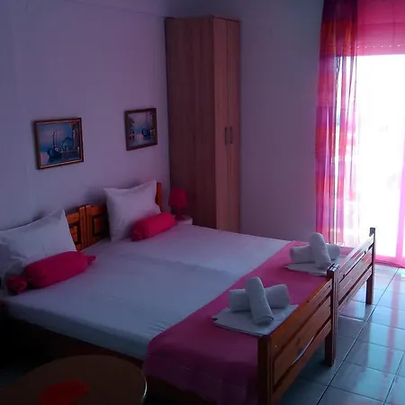 Apartment House Mantesos