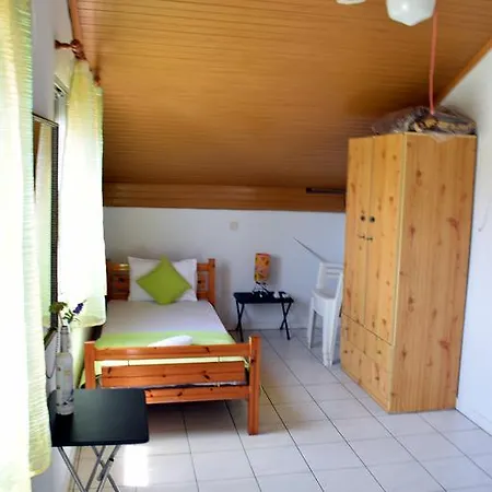 House Mantesos