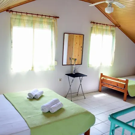 House Mantesos Koinira