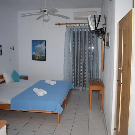 Apartment House Mantesos *