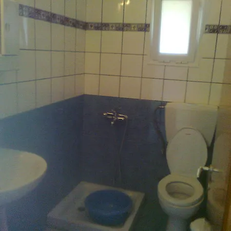 House Mantesos Koinira