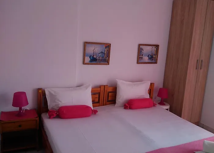 House Mantesos Apartament