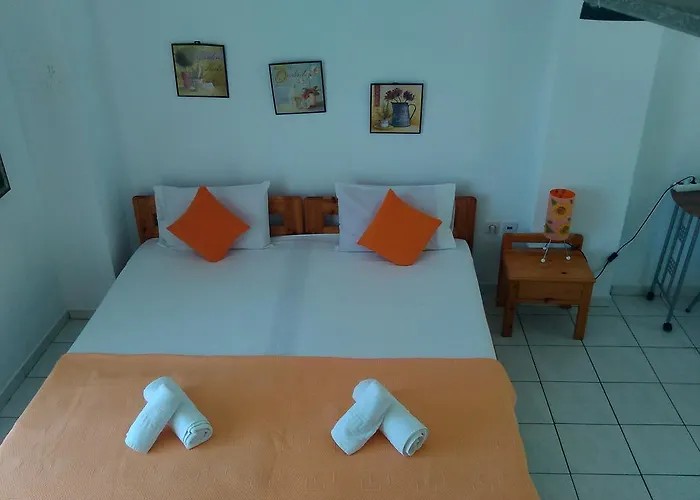 House Mantesos Apartament Koinira