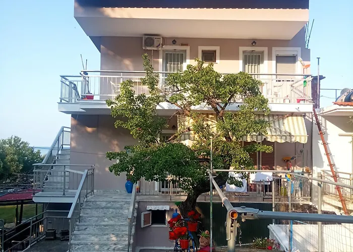 House Mantesos Daire Koinira