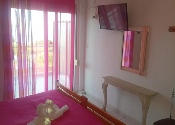 House Mantesos * Koinira